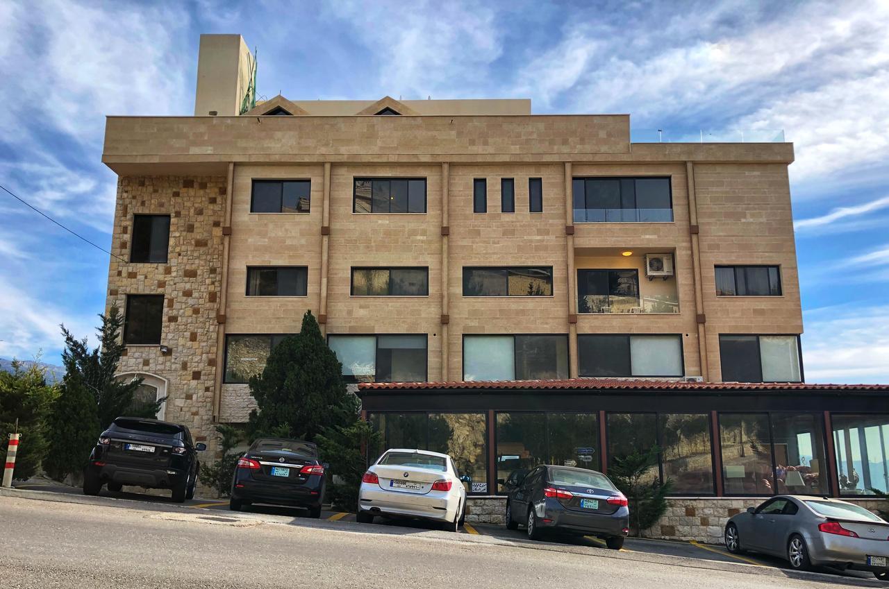 Building 440 Apartment